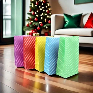 20 Stück helle Papier Party Geschenktüten - Süßigkeiten, Süßigkeiten & Gastgeschenke für Kindergeburtstage - Bild 1 von 6