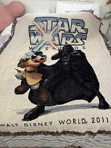 Disney Star Wars Weekend 2011 Mickey Darth Vader Saber Fight Throw Woven Blanket - Picture 1 of 9