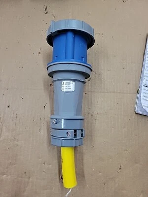 Conector Mennekes 60A 250VAC ME 360C6W Foto 1 de 3