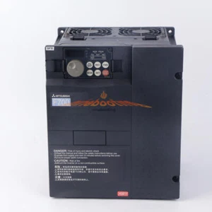 Inversor Mitsubishi FR-F740-7.5K-CHT 7.5KW 380V usado 1 pieza - Imagen 1 de 1