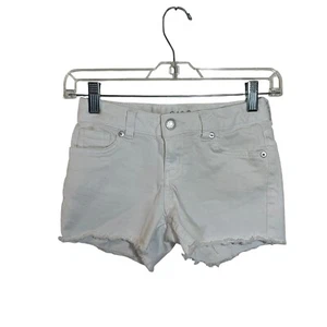 Cat & Jack Girls White Shorts Cutoff Frayed Hem Medium Size 7/8 Neutral Bottoms - Picture 1 of 3