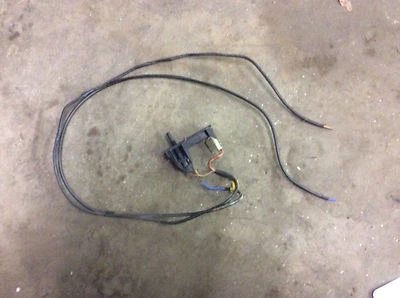 84 85 Mercedes Benz 500SEL Trunk Lid Ajar Open Switch M36 - Image 1 of 4