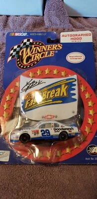 KEVIN HARVICK 29 GM Goodwrench 2002 Monte Carlo Reeses Fastbreak RCR CHEVROLET Foto 1 de 4