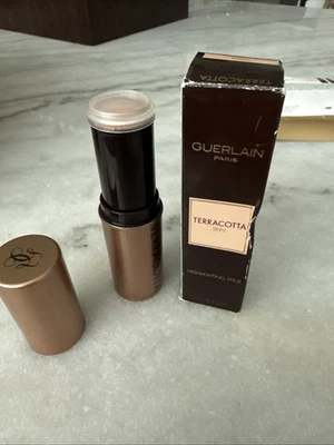 Guerlain TERRACOTTA Skin Highlighting Stick Highlighter GOLD new with Box Rare - Image 1 of 4