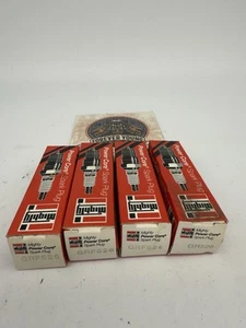 MIGHTY Spark Pugs GRF526 Lot Of 4 Pcs - Picture 1 of 1