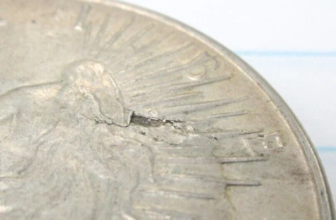 1935 (P) $1 Peace Silver Dollar Obverse Lamination Error Planchet Flaw Coin Q1M6 Cover