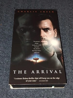 The Arrival VHS Charlie Sheen Sci-fi Suspense Thriller LIVE Entertainment - Image 1 of 4