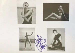 16) Nadja Auermann signiert Mode Großfoto Orig. Signatur Unterschrift Autogramm - Bild 1 von 2