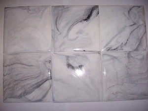 VINTAGE WEISS GRAU MARMOR KUNSTSTOFFFLIESE 4 1/4" Wand Bad Küche Polystyrol - Bild 1 von 3