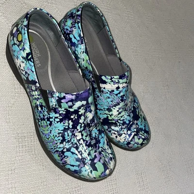Dansko Wonder Works Women’s Work Clogs Size 41 U.S. 10 M Blue Floral Clinic  - Image 1 of 4