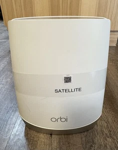 NETGEAR Orbi RBS750 Add-On Satellite Tri-Band Mesh WiFi Used With Power Cord - Picture 1 of 5