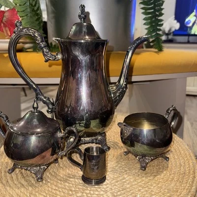 ¡JUEGO DE SERVIR ONEIDA 4 PIEZAS PLATEADO! Cafetera, tetera, azúcar, crema  Foto 1 de 4