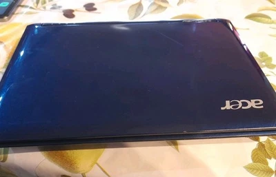 Acer Aspire one ZG5 blue - Immagine 1 di 3