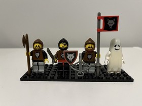 LEGO Vintage Castle Wolfpack Tower 6075 Minifigures Weapons Shield Flag Cape 90s