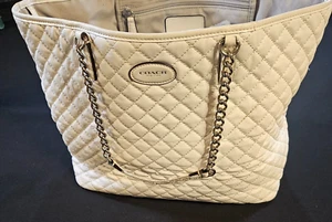 COACH METRO QUILTED COATED CANVAS LARGE IVORY TOTE WITH SILVER ACCENTS - Picture 1 of 14