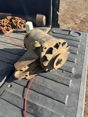 Original  8BA Ford Flathead V8 6Volt Generator and bracket 49-53 - Image 1 of 4