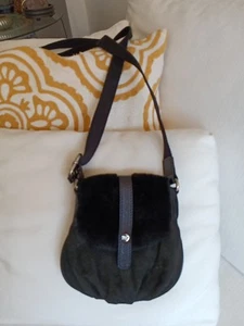 UGG Australia Umhängetasche schwarz Wildleder - Bild 1 von 5