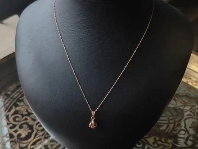 Stunning 9ct Rose Gold Triple Knot Pendant and 18" Chain in Original Box. 1.2 G. - Image 1 of 4