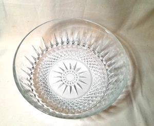 Vintage Arcoroc France 9"x4" Clear HD Glass Bowl with Starburst Diamond Pattern - Picture 1 of 6