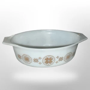Vintage Pyrex Casserole Dish Brown Town and Country Pattern 1.5 Quart - Picture 1 of 8