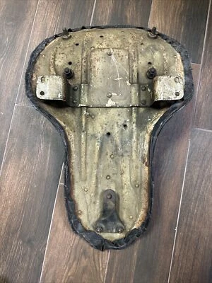 1940 Harley Flathead UH ULH Knucklehead Panhead EL FL UL 原始设备制造商座椅  — 第 1/4 张图片