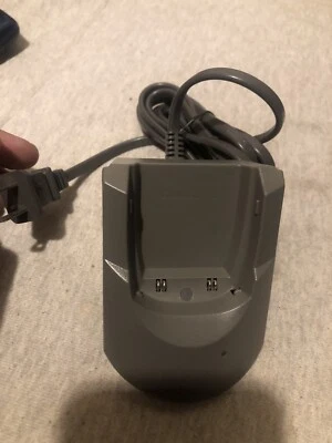 SAMSUNG DCH070ADE  DESKTOP Charger 4.2 V -CA - Image 1 of 2