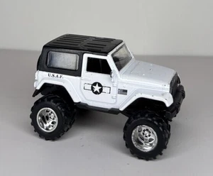 2014 14 Jeep Wrangler USAF Lifted Off Road Collectible 1/64 Scale Diecast Model - Picture 1 of 7