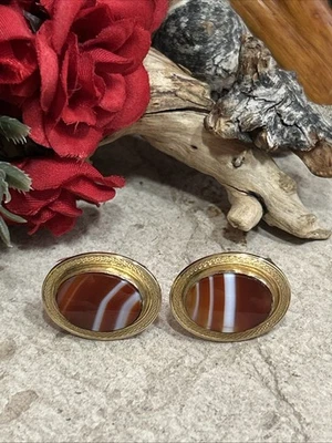 41. Vintage Christian Dior Gold tone Oval Carnelian Agate Cuff Links 1" x 3/4" - Image 1 of 4