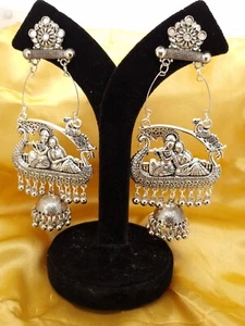 Bellissimi 5 paia di orecchini Jhumki fatti a mano IN colore argento ossidato Jhumki - Foto 1 di 2