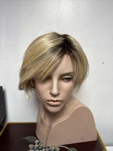Beautiful Blonde Synthetic Wig Tony Of Beverly Rooted Lace Front Barely Used - Picture 1 of 17
