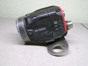 KEYENCE IV-2000MA COLOR VISION SENSOR 24V-DC - Picture 1 of 5