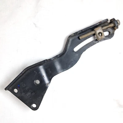 Soporte de ajuste de montaje del alternador Nissan Stanza 1990-1992 11715-65E00 OEM Foto 1 de 4