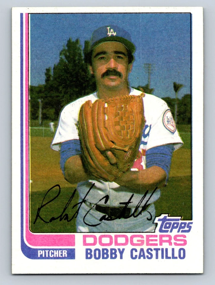 1982 Topps #48 Bobby Castillo Los Angeles Dodgers - NM/MT - Image 1 of 2