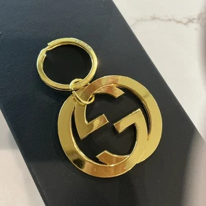 Gucci Interlocking Keychain Bag Charm Gold Tone - Picture 1 of 5