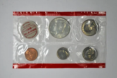 1970 D BU Mint Set Coins 1C 5C 10C 25C 50C in Mint Cellophane - Image 1 of 3