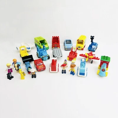 Lote de vehículos de juguete Lego Duplo vintage y actuales - aviones, construcción, trenes Foto 1 de 4