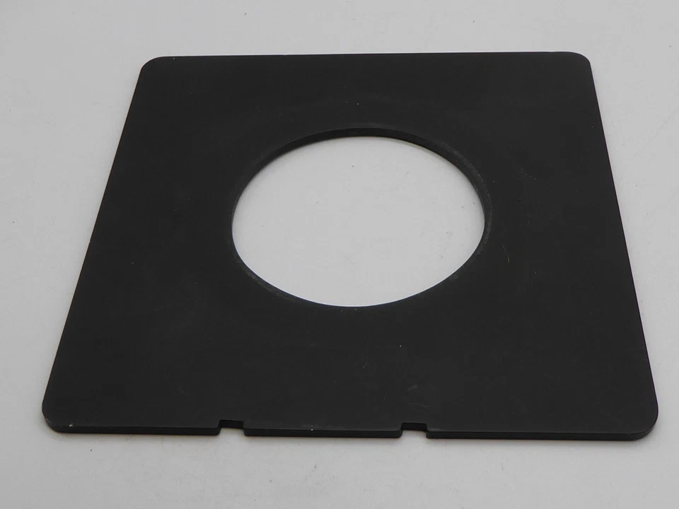 same as Cambo SC 162mm x 162mm 16.2cm  hole is approx 66mm but unbranded - Image 1 of 2