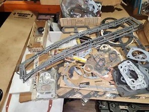 Assorted gaskets - Picture 1 of 8