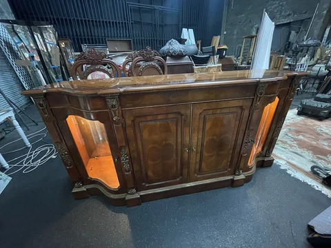 Henredon French style Grand Provenance sideboard credenza Cover