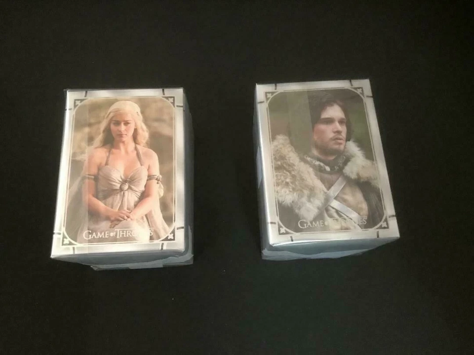 CONJUNTO GAME OF THRONES IRON ANIVERSÁRIO SÉRIE 1 E SÉRIE 2 (198 CARTAS) - Imagem 1 de 1
