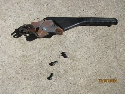 Geo Tracker 1994 palanca de freno de estacionamiento. LEER DESCRIPCIÓN COMPLETA. Foto 1 de 4