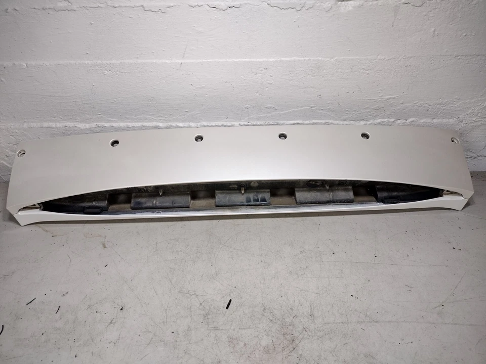 02-13 Cadillac EXT Chevy Avalanche alerón tercer tercer freno carcasa envolvente OEM Foto 1 de 4