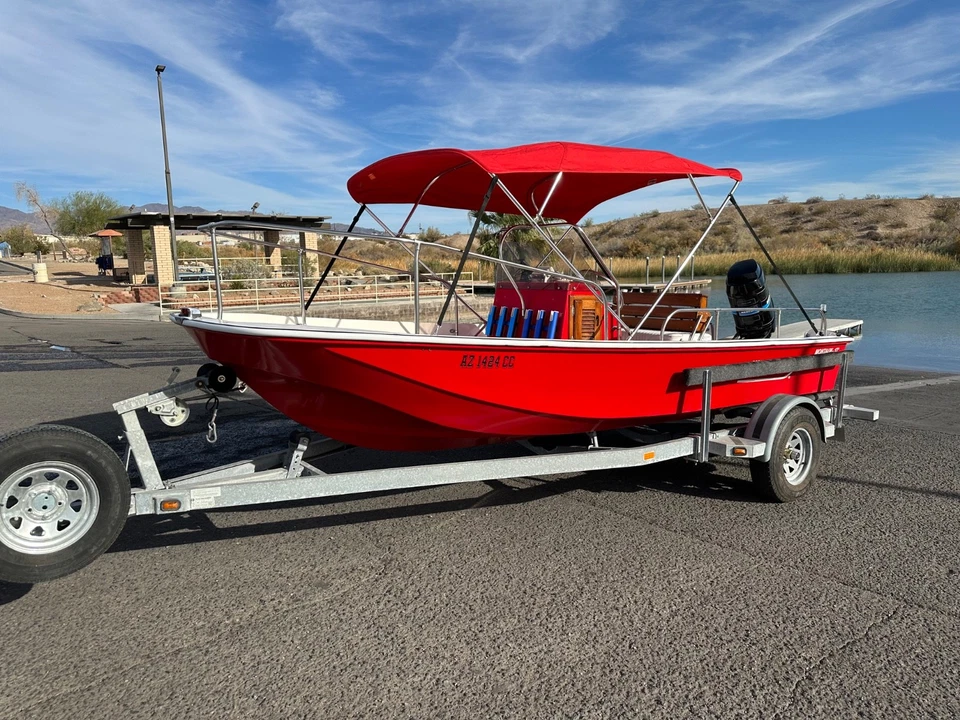 17’ BOSTON WHALER 17’  MONTAUK - Image 1 of 4