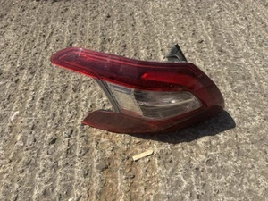 Fanale posteriore esterno lato passeggero Peugeot 308 2014-2019 9677817680 - Foto 1 di 3
