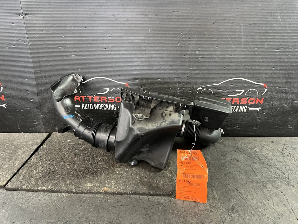 08-10 CAJA FILTRO LIMPIADOR ADMISIÓN AIRE BMW 528I 3.0 CON TUBOS Y MEDIDOR Foto 1 de 4