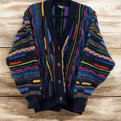 Beautiful item! Austrian made 3D knit COOGI style VINTAGE coogi sweater size M - Image 1 of 4