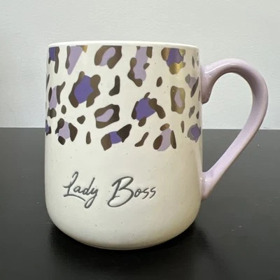 Taza de café Sheffield Home "Lady Boss" animal print púrpura 18 oz Foto 1 de 4