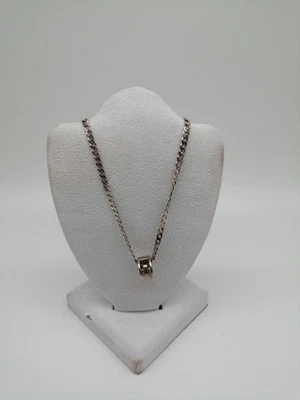 Collar Cadena Logo G Modelo 223351 J8400 8106 GUCCI Foto 1 de 4