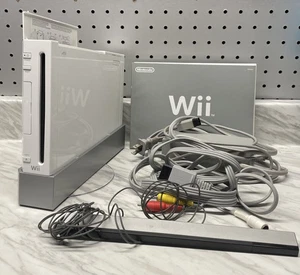Console Nintendo Wii Gamecube compatibile RVL-001 testata funzionante con cavi - Foto 1 di 9