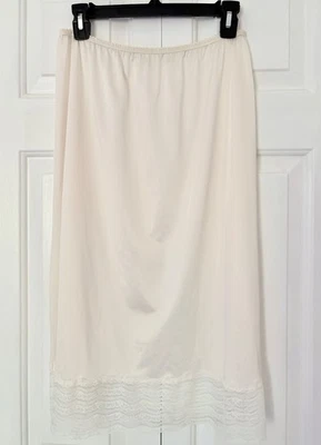 Henson Kickernick White Half Slip With Lace Border, Size Large - Image 1 of 4